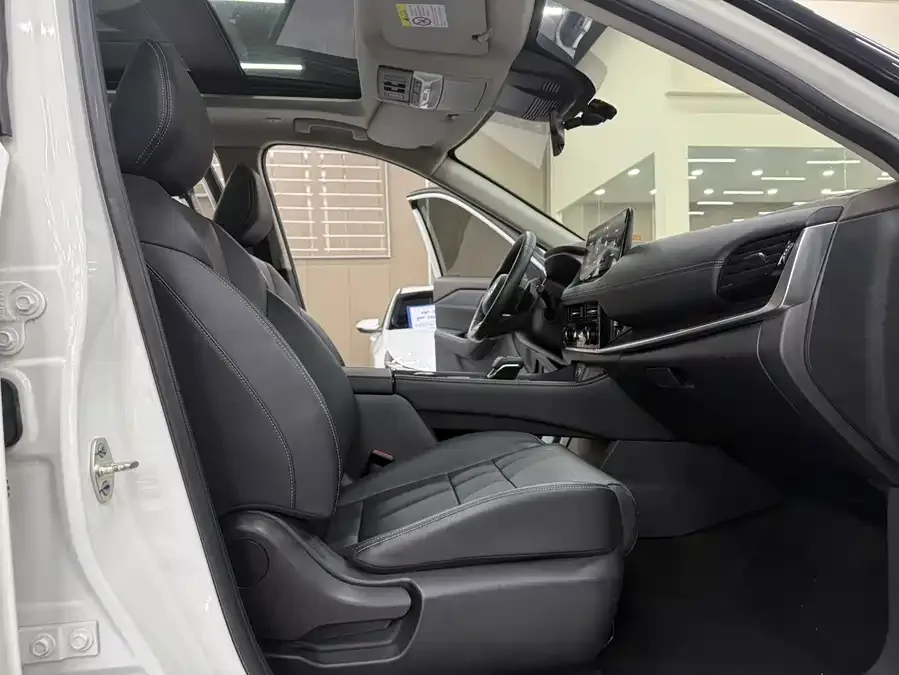 Nissan X-Trail X-Trail 2021 VC-Turbo 300 CVT 4WD Deluxe Edition 2022 — миниатюра 5