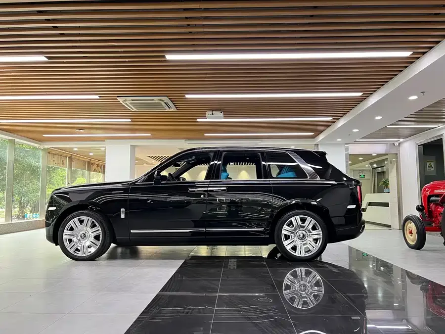 Rolls-Royce Cullinan Cullinan 2024 four-seat version 2025 — миниатюра 5