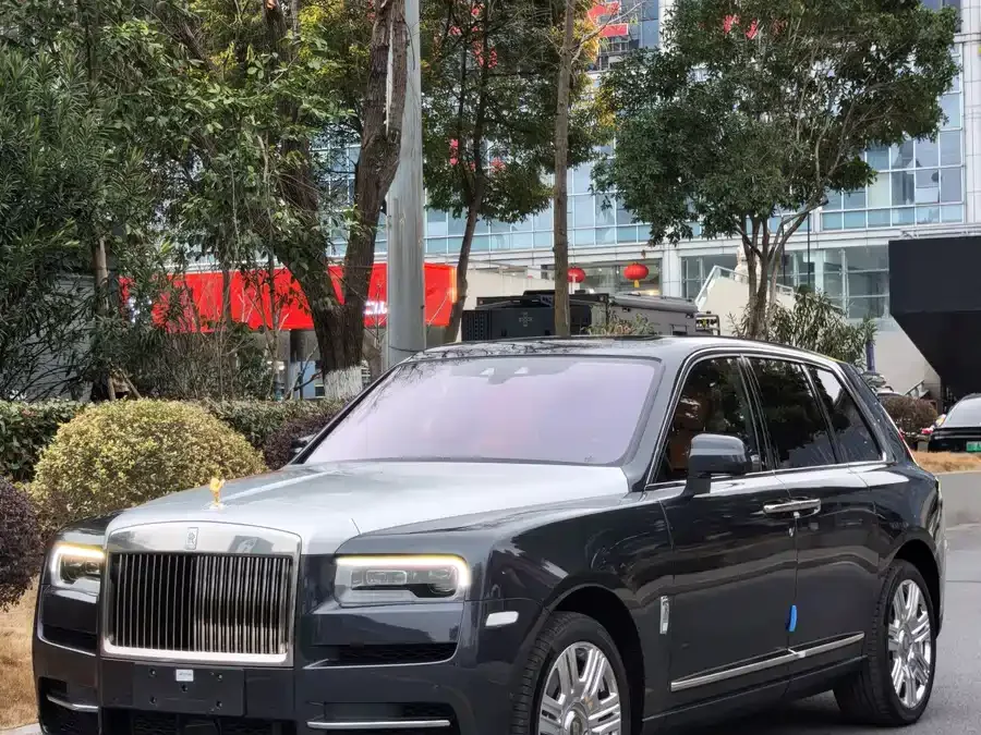 Rolls-Royce Cullinan 2023