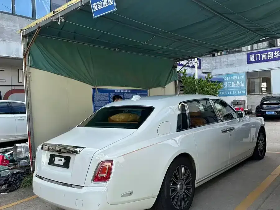 Rolls-Royce Phantom Phantom 2018 6.7T long wheelbase version 2022 — миниатюра 4