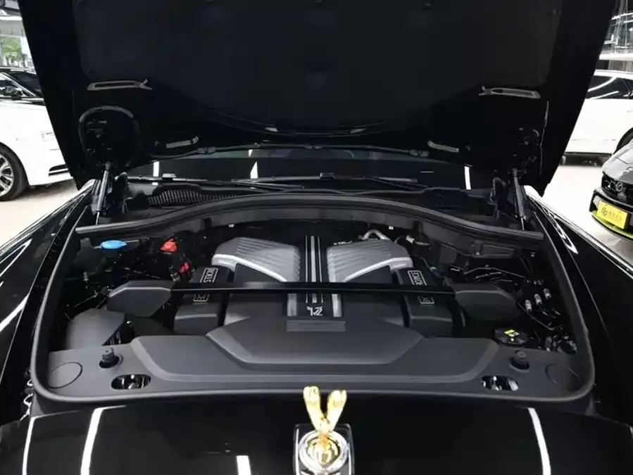Rolls-Royce Cullinan Cullinan 2018 four-seat version 2022 — миниатюра 2