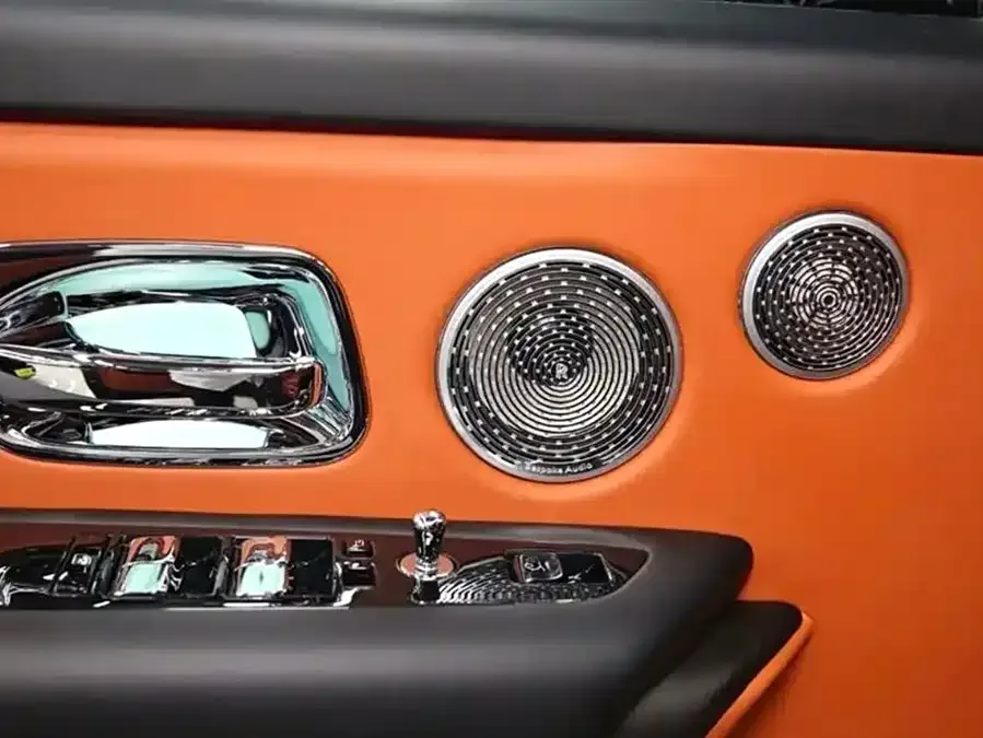 Rolls-Royce Cullinan Cullinan 2018 four-seat version 2022 — миниатюра 4