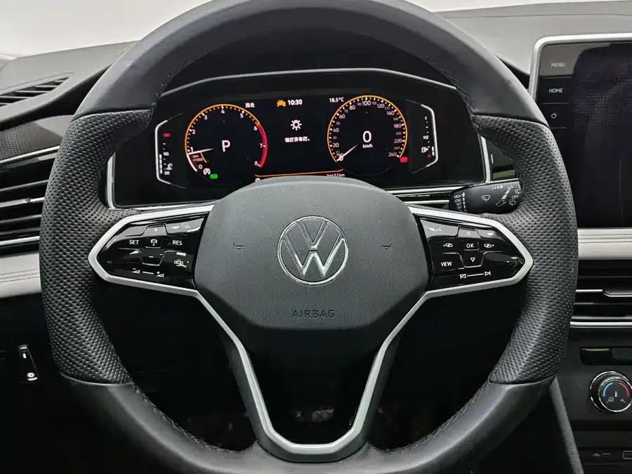Volkswagen Tiguan L Tiguan L 2023 280TSI Automatic 2WD Trendy Limited Edition 2023 — миниатюра 3