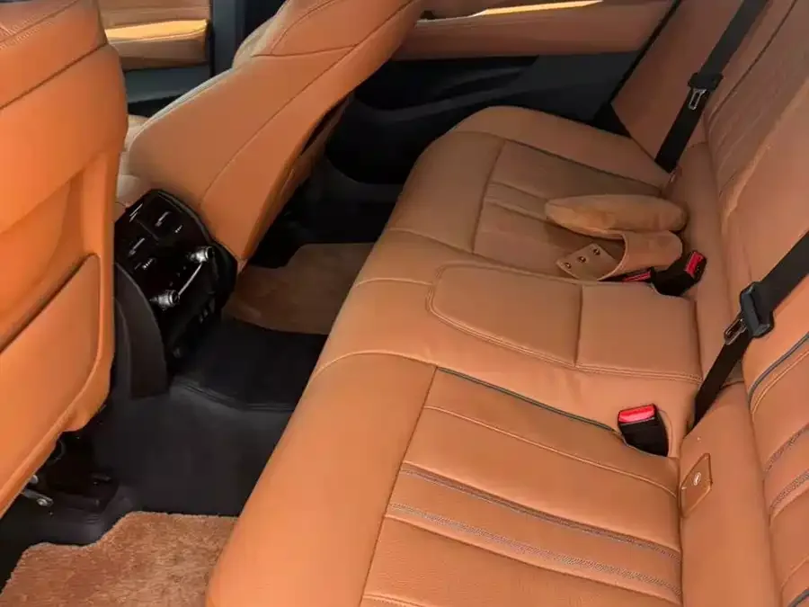 BMW 6 Series GT 2024 630i M Sport Package 2024 — миниатюра 5