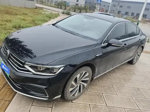 Volkswagen Magotan GTE plug-in hybrid 2022 купить в Москве