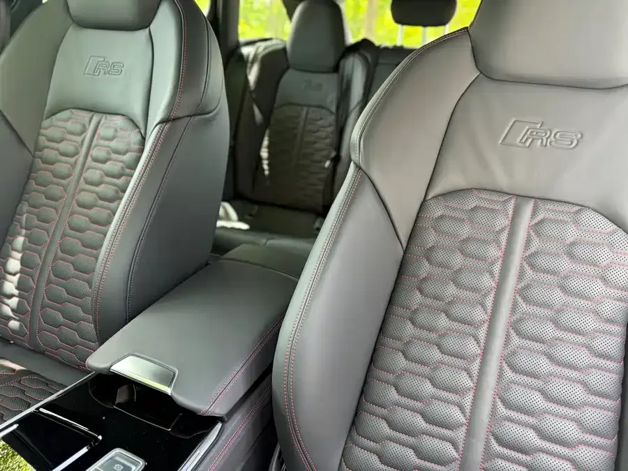 Audi RS6 2025 RS 6 4.0T Avant Performance 2025 — миниатюра 5