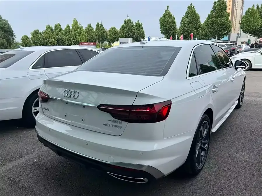 Audi a4 l 2025 2 million units Enjoyable Edition 40 TFSI Fashion Dynamic Edition 2025 — миниатюра 4