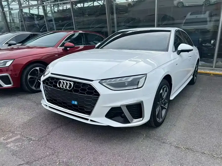 Audi a4 l 2025