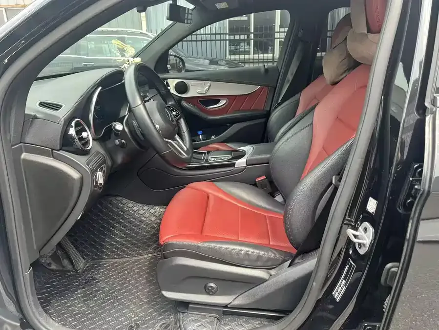 Mercedes-Benz GLC Coupe Mercedes-Benz GLC Coupe 2022 GLC 260 4MATIC Coupe SUV 2022 — миниатюра 2