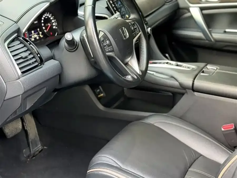 Honda Avancier 2020 Crown Road 370TURBO 2WD Luxury Edition 2022 — миниатюра 4