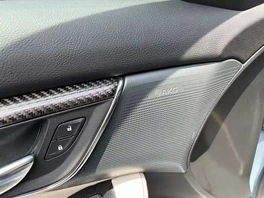 Cadillac CT5 2025 28T Track Performance Edition + Peak Track Optional Package 2025 — миниатюра 4