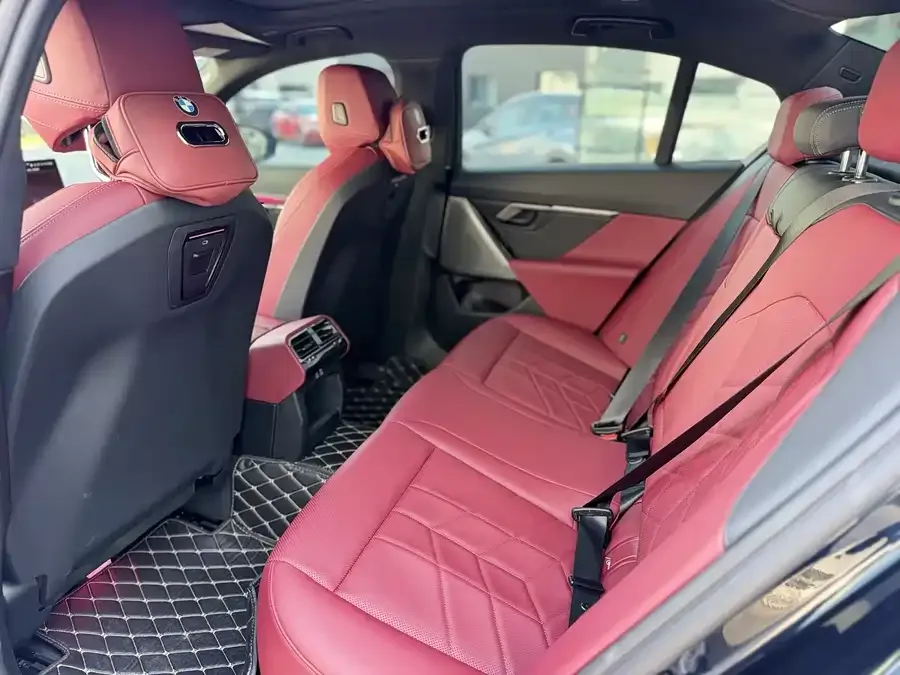 BMW 5 Series BMW 5 Series (Imported) 2024 530i Leading M Sport Package 2025 — миниатюра 3