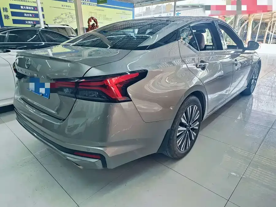 Nissan Altima 2022 Teana 2.0L XL-TLS Enjoy Edition 2023 — миниатюра 3