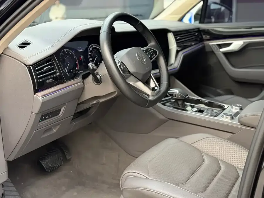 Volkswagen Touareg Touareg 2023 2.0TSI Ruishang Edition 2023 — миниатюра 4