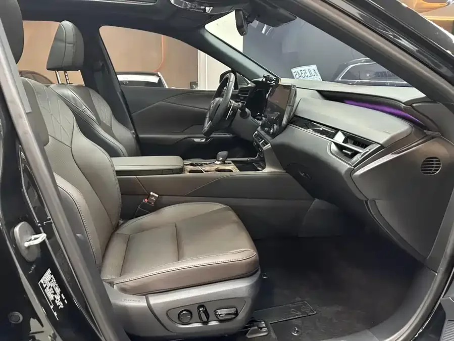 Lexus RX 2025 350h 4WD Pure Edition 2025 — миниатюра 4