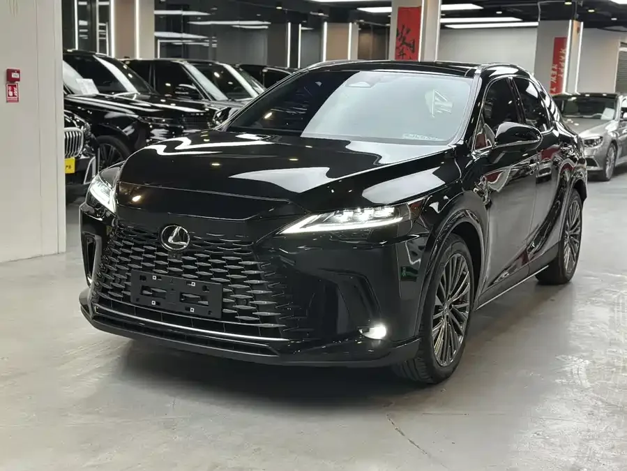 Lexus RX 2025