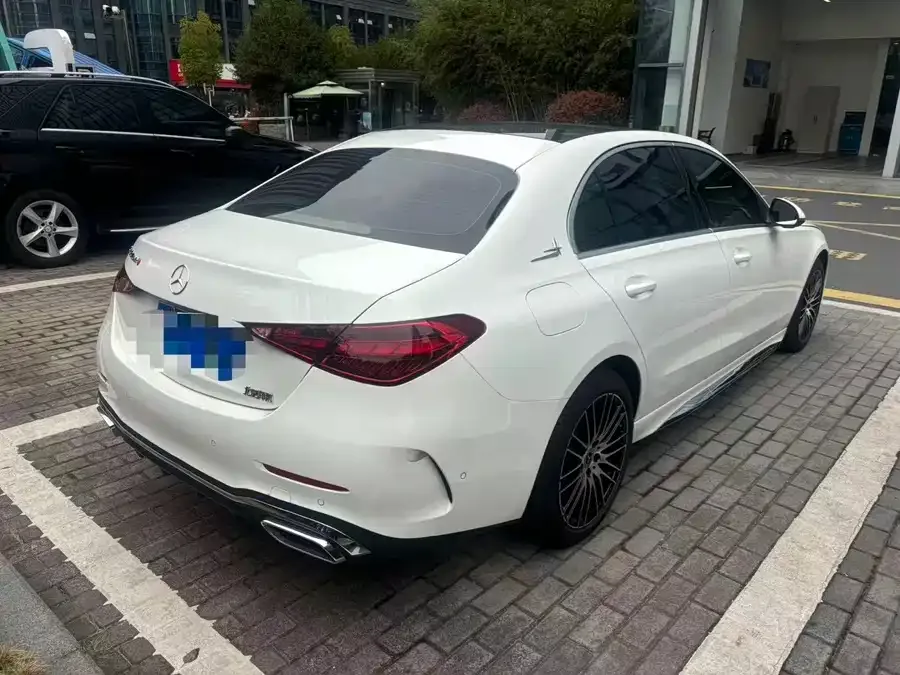 Mercedes-Benz Class C Mercedes-Benz C-Class 2024 C 260 L Sports Edition 2024 — миниатюра 3
