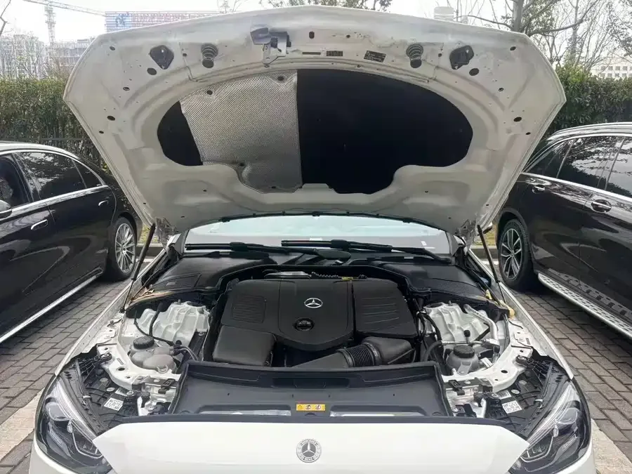 Mercedes-Benz Class C Mercedes-Benz C-Class 2024 C 260 L Sports Edition 2024 — миниатюра 4