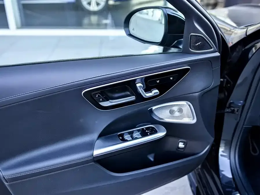 Mercedes-Benz Class C Mercedes-Benz C-Class 2023 Model II C 260 L Haoye Sports Edition 2025 — миниатюра 5