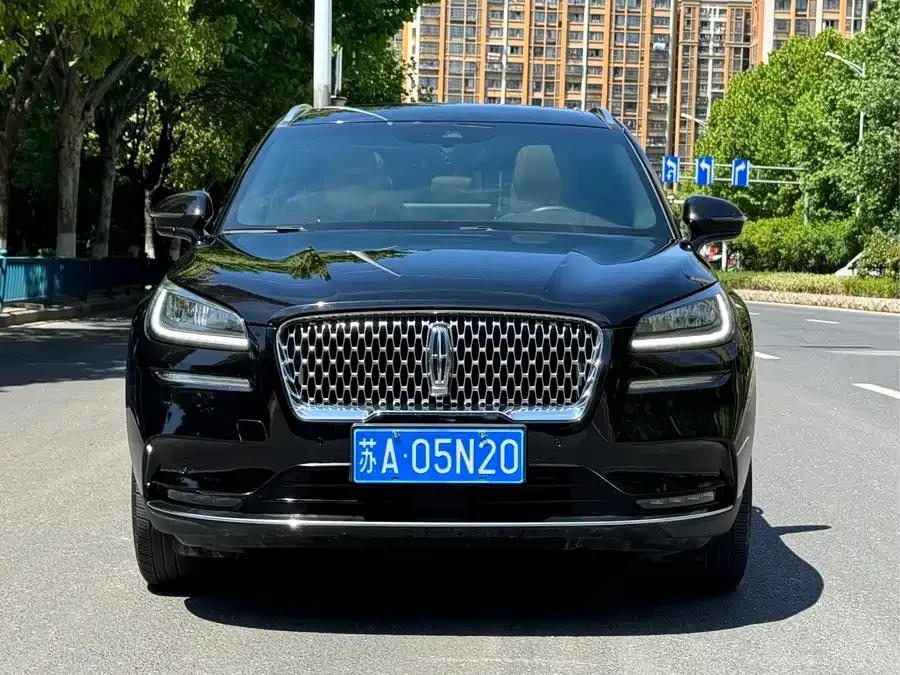 Lincoln Adventurer 2022