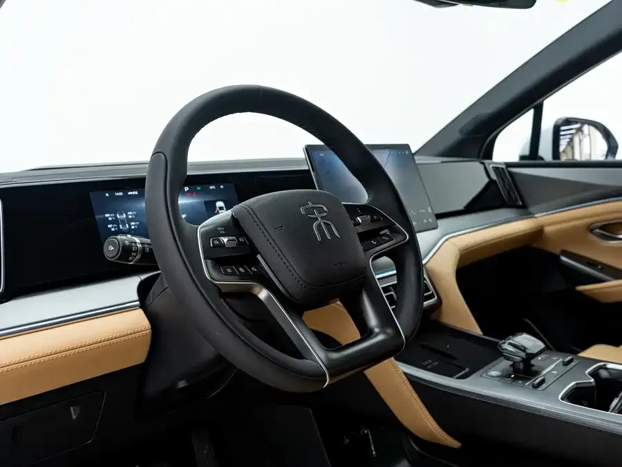 BYD Song L DM-i Song L DM-i 2024 112km Surpassing Edition 2025 — миниатюра 2