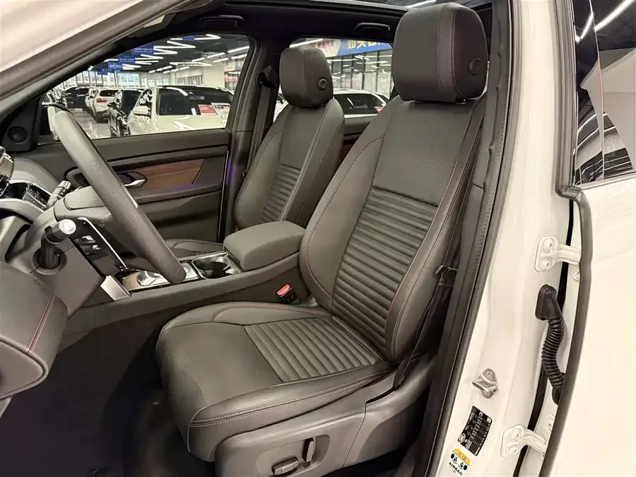 Land Rover Pre-owned Discovery Sports Discovery Sport 2022 249PS R-Dynamic S Performance Edition 5 Seaters 2023 — миниатюра 2