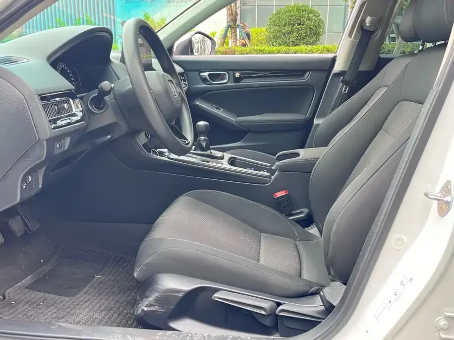 Honda Integra Stylish 2023 240TURBO Manual Exclusive Edition 2022 — миниатюра 5