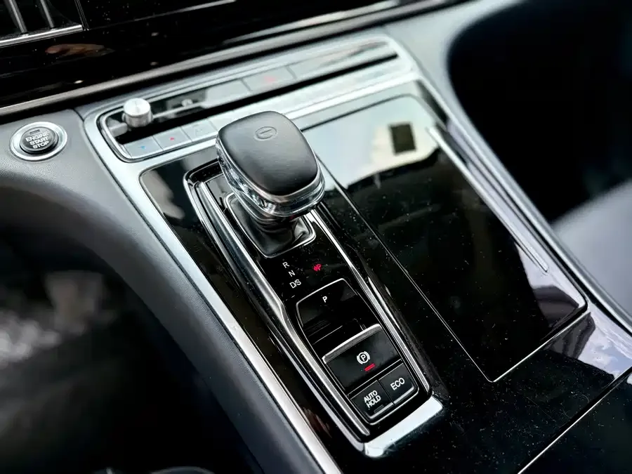 GAC Trumpchi M8 Trumpchi M8 2021 Lingxiu Series 390T Premium Edition 2022 — миниатюра 4