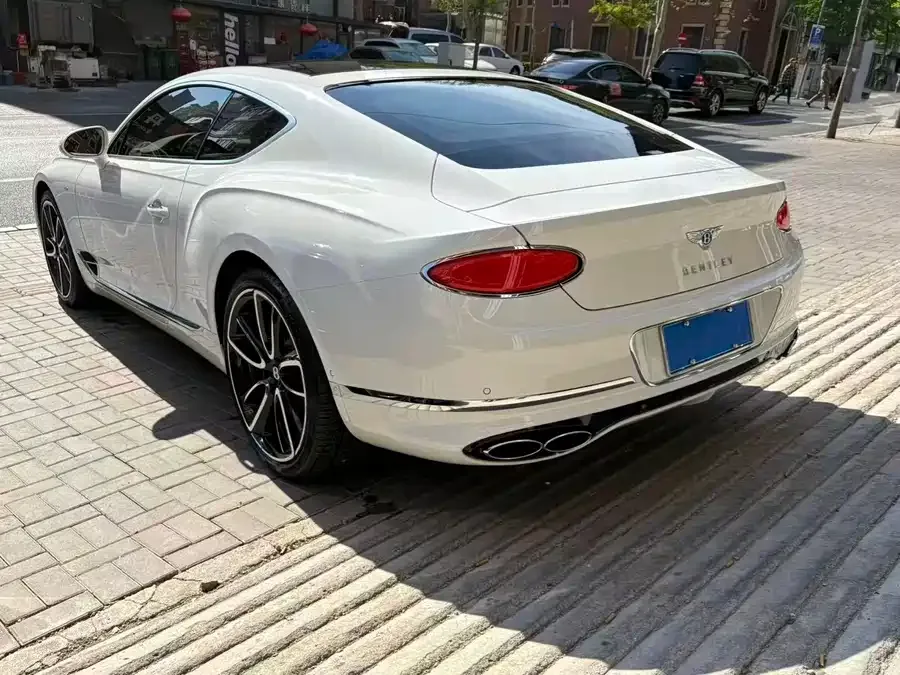 Bentley Continental 2020 Continental 4.0T GT V8 2022 — миниатюра 3