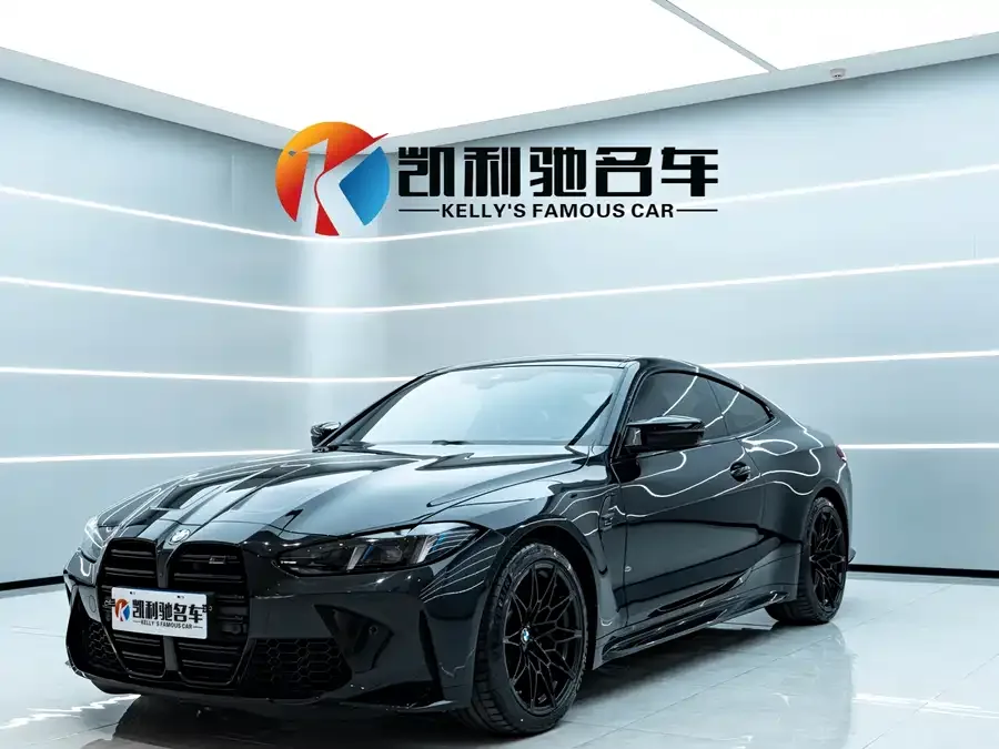 BMW M4 2025