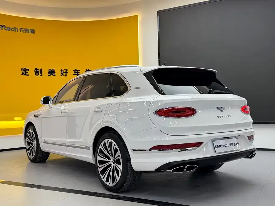 Bentley Bentayga plug-in hybrid Bentayga plug-in hybrid 2021 3.0T PHEV 2023 — миниатюра 2