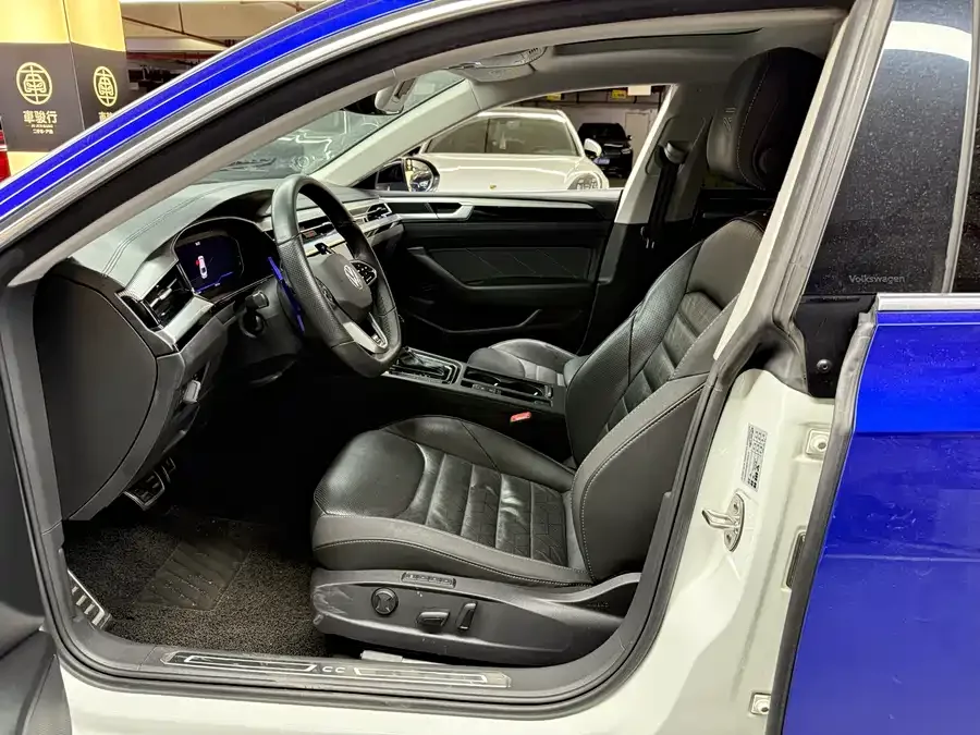 Volkswagen FAW- CC FAW-Volkswagen CC 2023 380TSI Eye-catching Edition 2022 — миниатюра 5