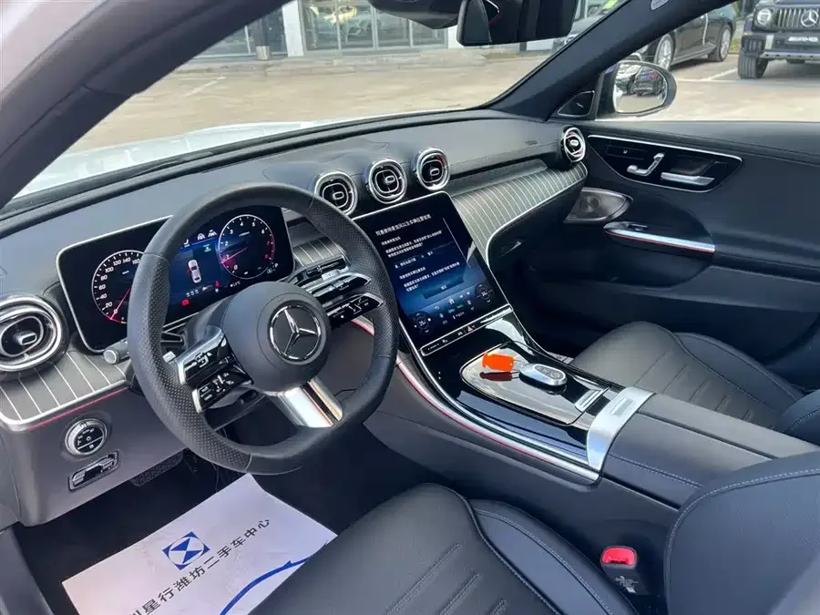 Mercedes-Benz Class C Mercedes-Benz C-Class 2025 C 260 L Night Sports Edition 2024 — миниатюра 3