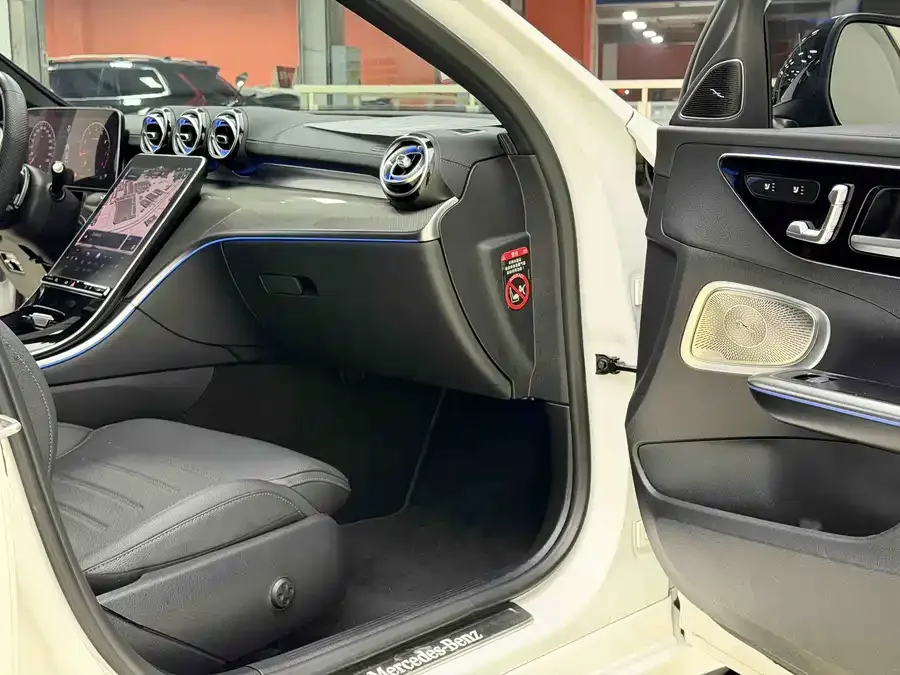 Mercedes-Benz Class C Mercedes-Benz C-Class 2024 C 260 L 2024 — миниатюра 2