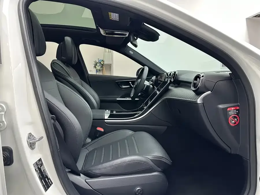 Mercedes-Benz Class C Mercedes-Benz C-Class 2023 C 260 L Sports Edition 2023 — миниатюра 4