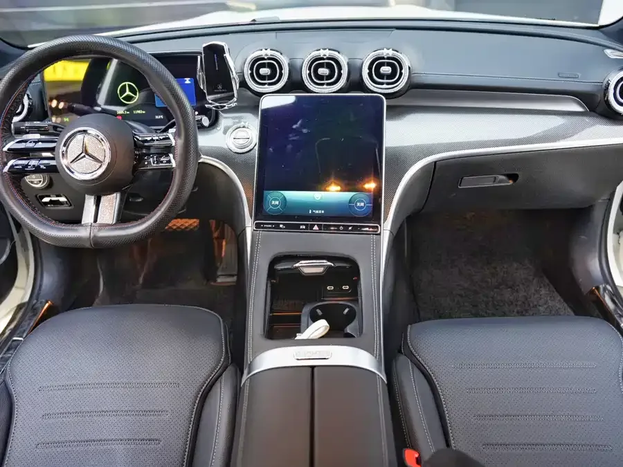 Mercedes-Benz Class C Mercedes-Benz C-Class 2025 C 260 L Sports Edition 2025 — миниатюра 2