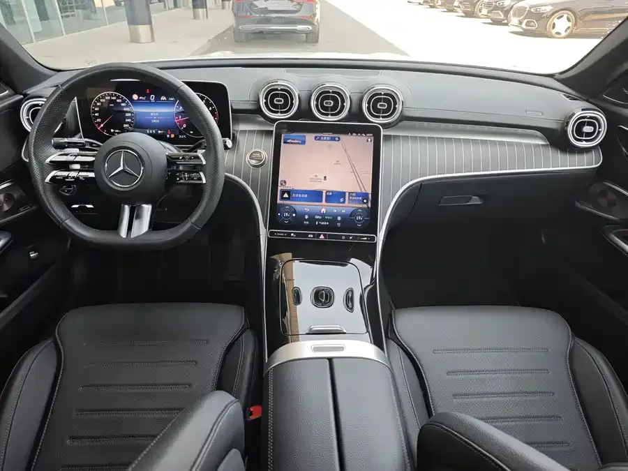 Mercedes-Benz Class C Mercedes-Benz C-Class 2025 C 260 L Night Sports Edition 2024 — миниатюра 5