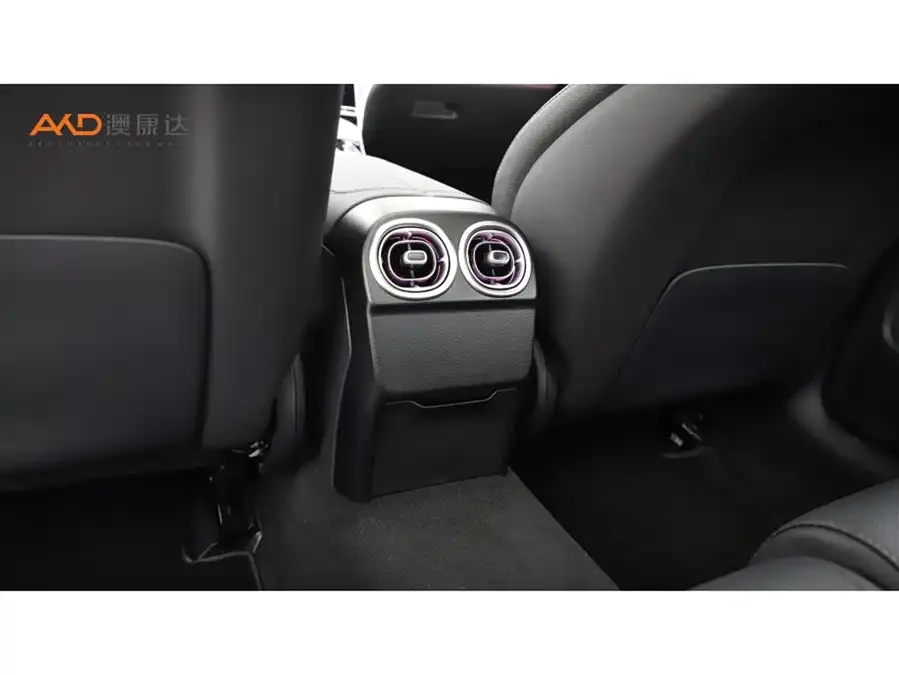 Mercedes-Benz Class C Mercedes-Benz C-Class 2025 C 260 L Haoye Sports Edition 2024 — миниатюра 3