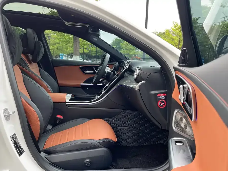 Mercedes-Benz Class C Mercedes-Benz C-Class 2025 C 260 L Night Sports Edition 2025 — миниатюра 4