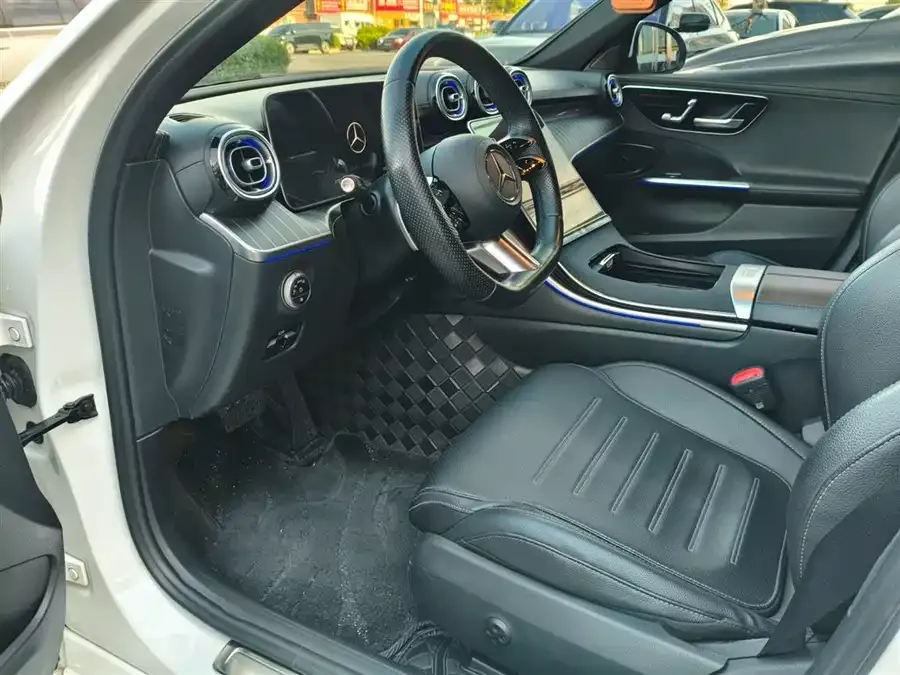 Mercedes-Benz Class C Mercedes-Benz C-Class 2023 C 260 L Sports Edition 2023 — миниатюра 3