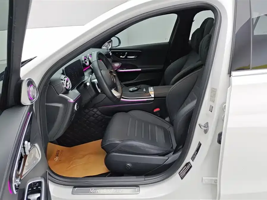 Mercedes-Benz Class C Mercedes-Benz C-Class 2024 C 260 L Sports Edition 2024 — миниатюра 3