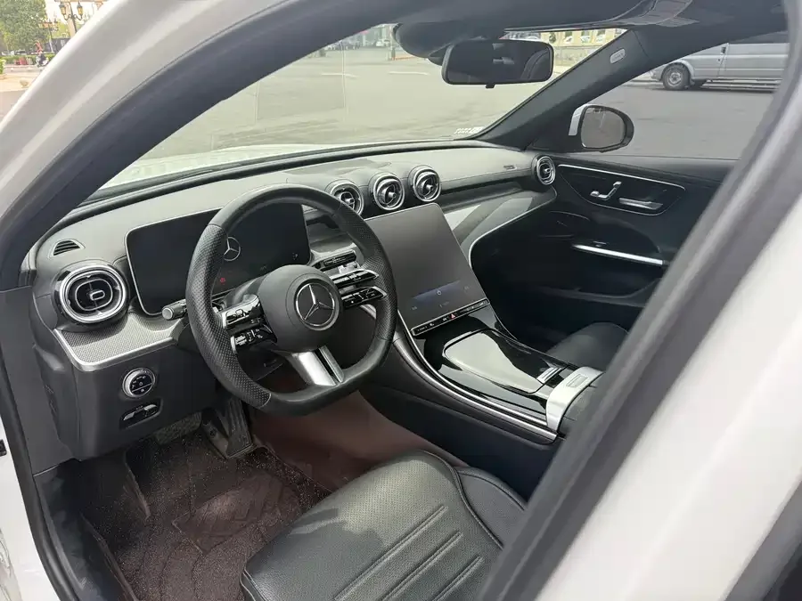 Mercedes-Benz Class C Mercedes-Benz C-Class 2023 C 260 L Sports Edition 2023 — миниатюра 4