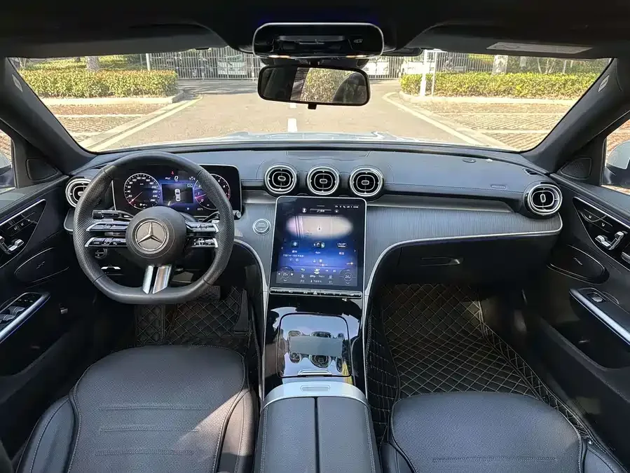 Mercedes-Benz Class C Mercedes-Benz C-Class 2024 C 260 L Sports Edition 2024 — миниатюра 3