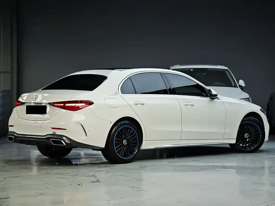 Mercedes-Benz Class C Mercedes-Benz C-Class 2025 C 260 L Sports Edition 2025 — миниатюра 5