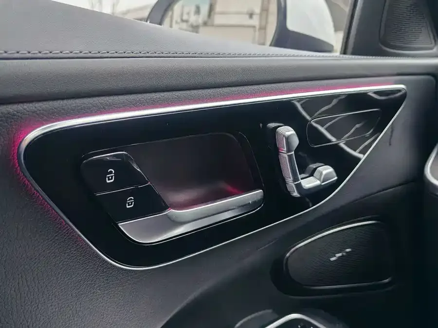 Mercedes-Benz Class C Mercedes-Benz C-Class 2024 facelift C 260 L sports version 2024 — миниатюра 2