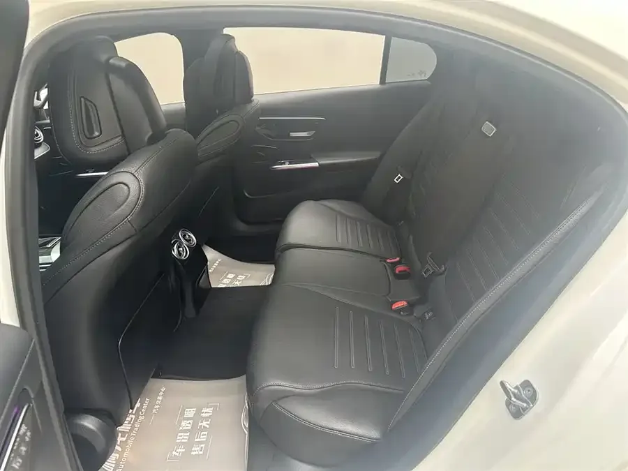 Mercedes-Benz Class C Mercedes-Benz C-Class 2024 Model Three C 260 L Sports Edition 2024 — миниатюра 3