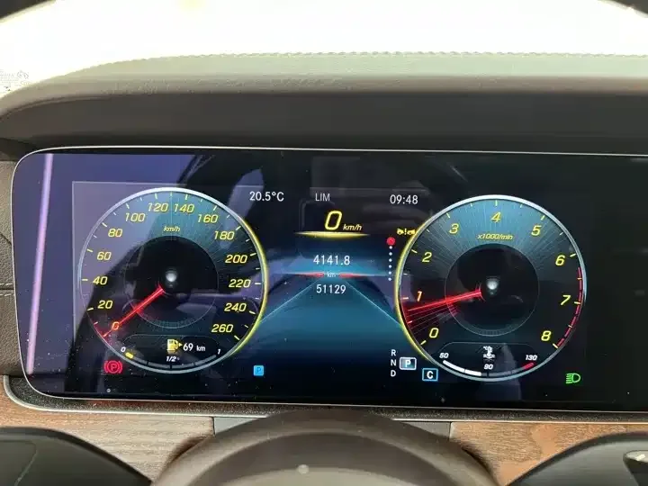 Mercedes-Benz E-Class Mercedes-Benz E-Class 2023 E 260 L 2023 — миниатюра 2