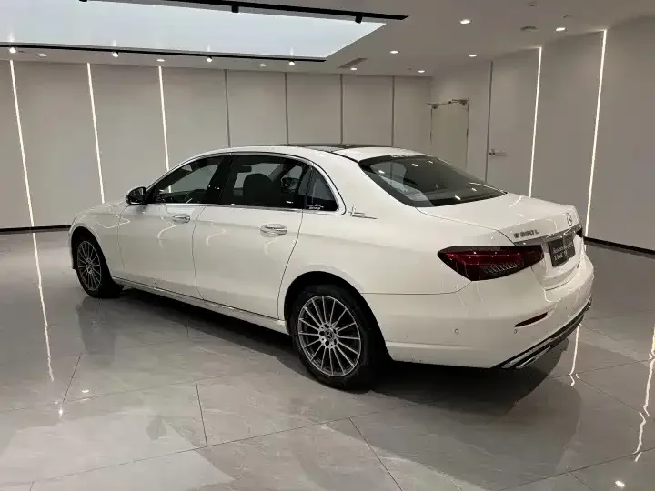 Mercedes-Benz E-Class Mercedes-Benz E-Class 2023 E 260 L 2023 — миниатюра 4