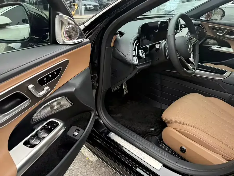 Mercedes-Benz E-Class Mercedes-Benz E-Class 2025 E 300 L Luxury Edition 2025 — миниатюра 3