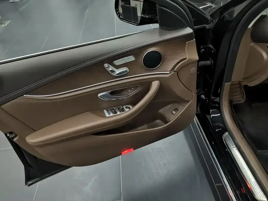 Mercedes-Benz E-Class Mercedes-Benz E-Class 2022 E 260 L Sports Edition 2022 — миниатюра 5